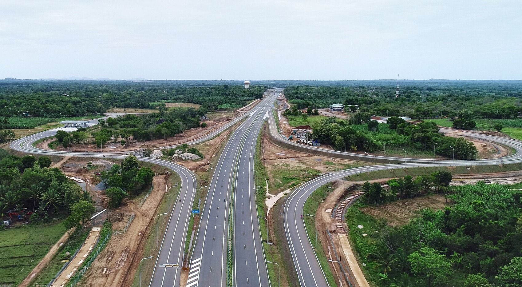 දින 3කින් අධිවේගී මාර්ගවලින් රු. මිලියන 163කට අධික ආදායමක්